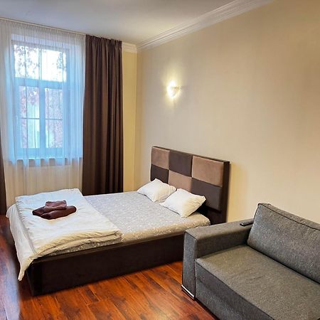 Aparthotel 리가 외부 사진 A bedroom in a hotel
