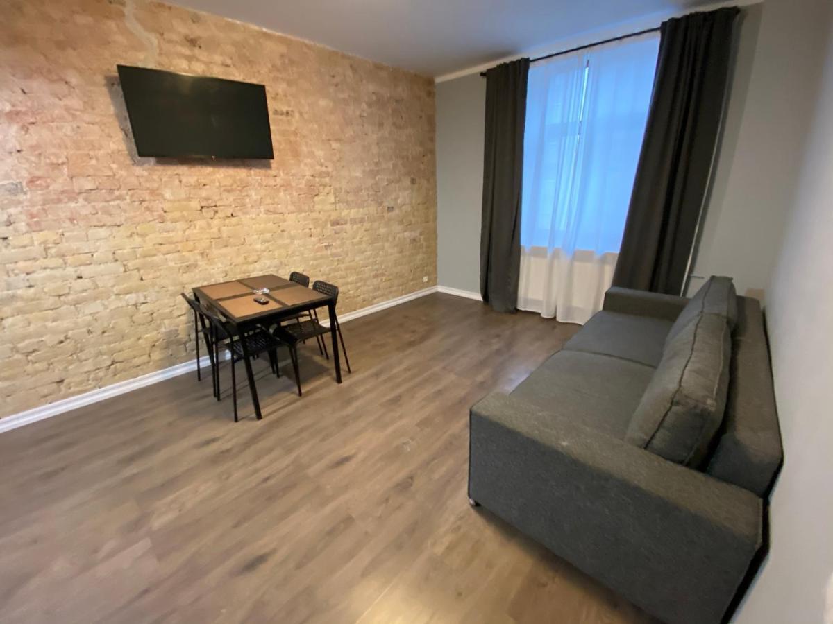 Aparthotel 리가 외부 사진 A living room in a typical apartment