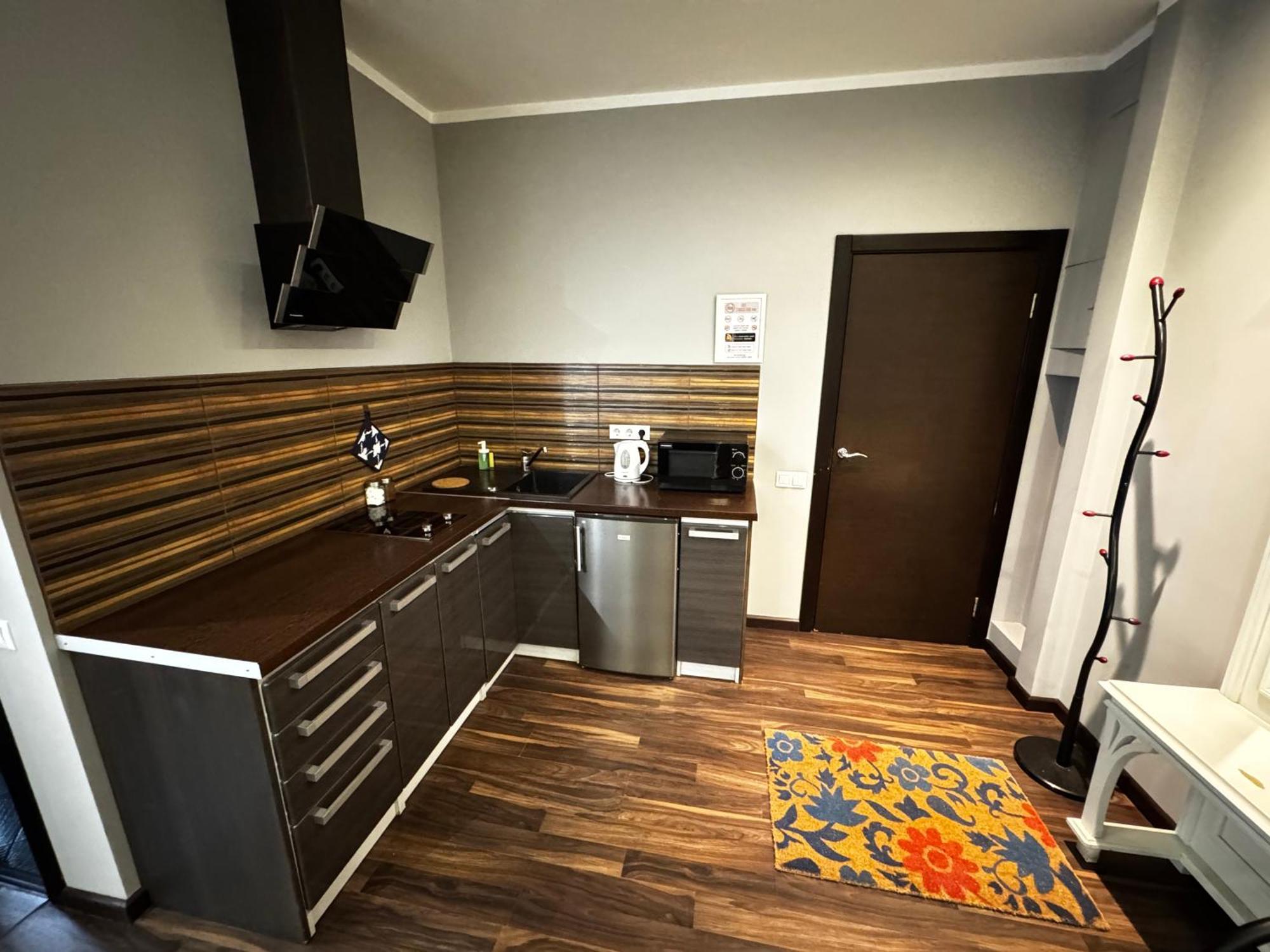 Aparthotel 리가 외부 사진 A typical kitchen in a typical apartment